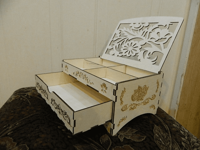 Jewellery Box JB013